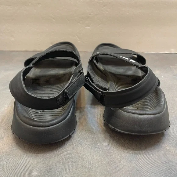 Nike Tanjun Black White Womens Strappy Beach Water Walking Sandals Slip On 7 - Picture 5 of 8